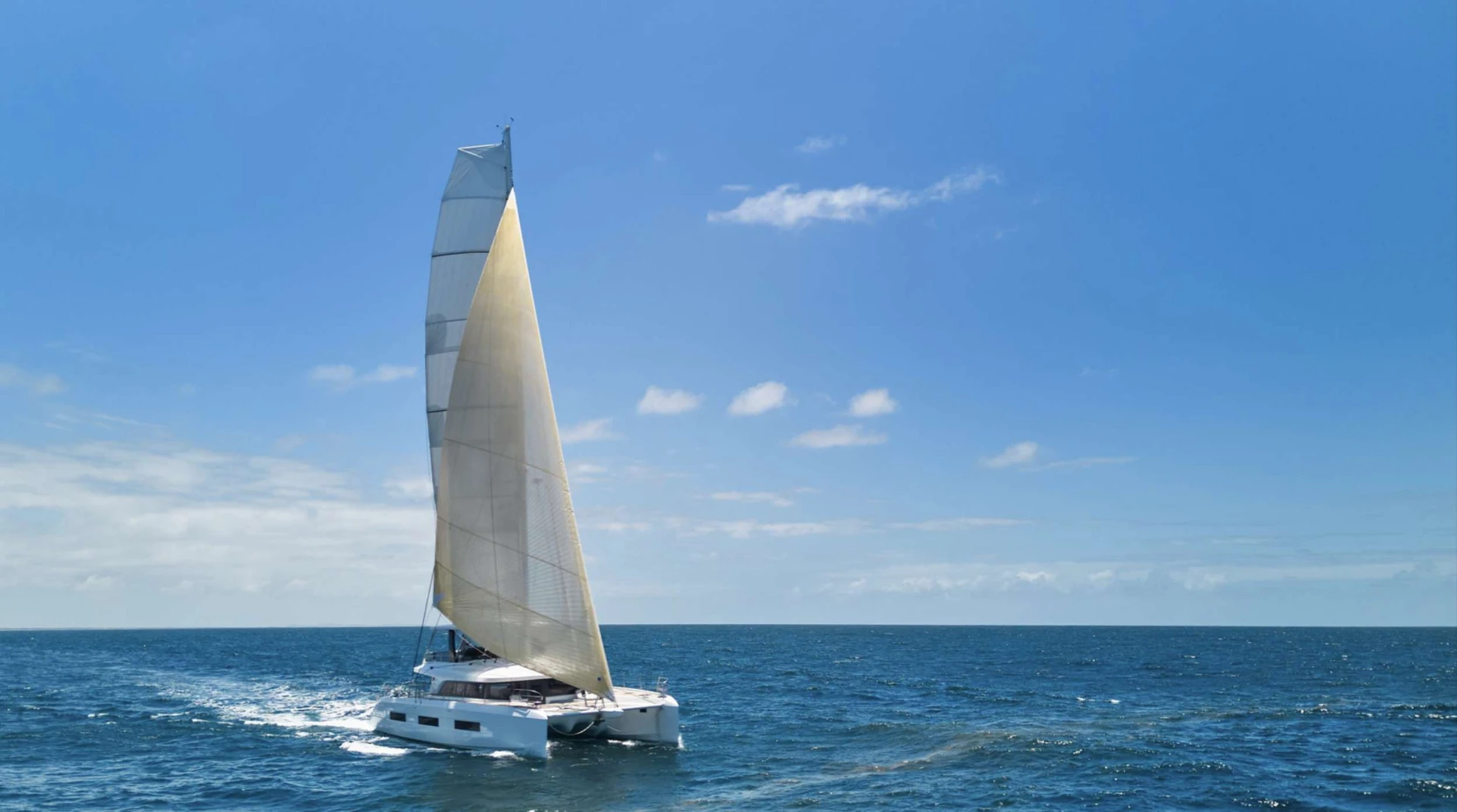 Lagoon 65 AMAREA – Under sail