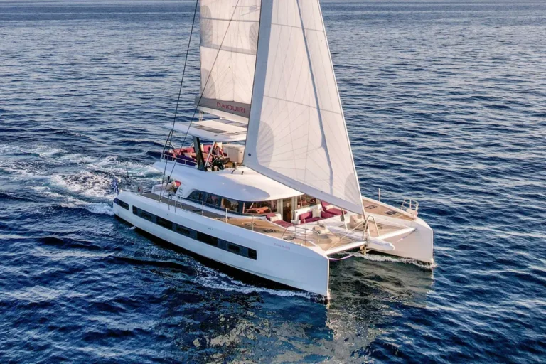 Lagoon 65 DAIQUIRI – Under sail