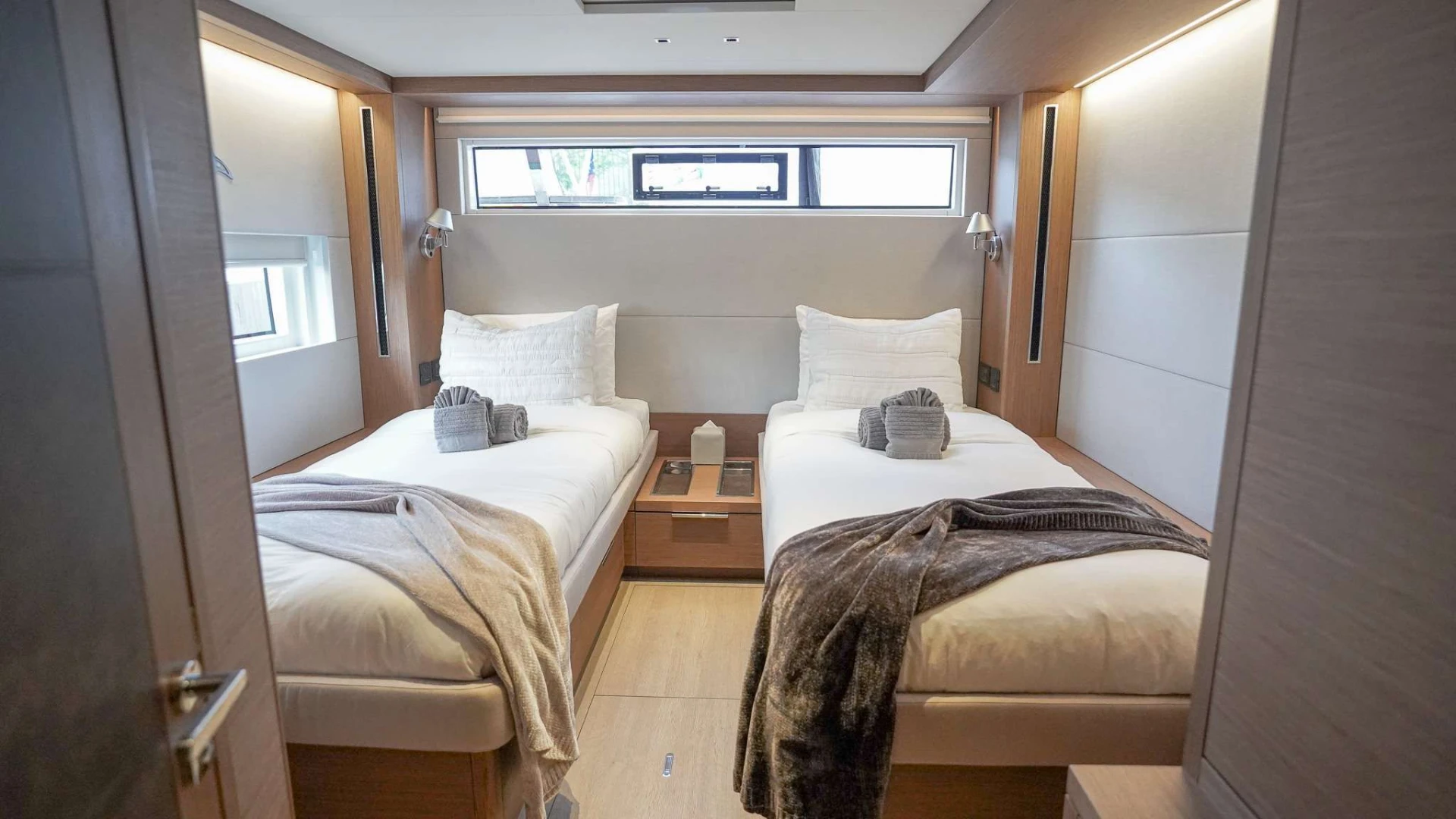 Lagoon 65 JUSTIFIED HORIZONS – Twin bed cabin