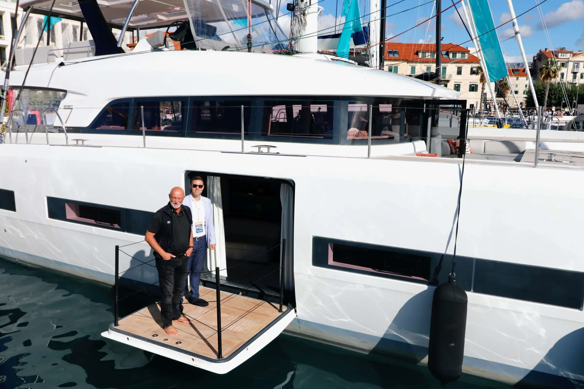 Lagoon 77 ADRIATIC DRAGON – Fold-down master suite balcony