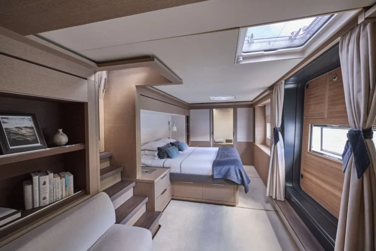 Lagoon Seventy 7 LA GATTA – Master cabin