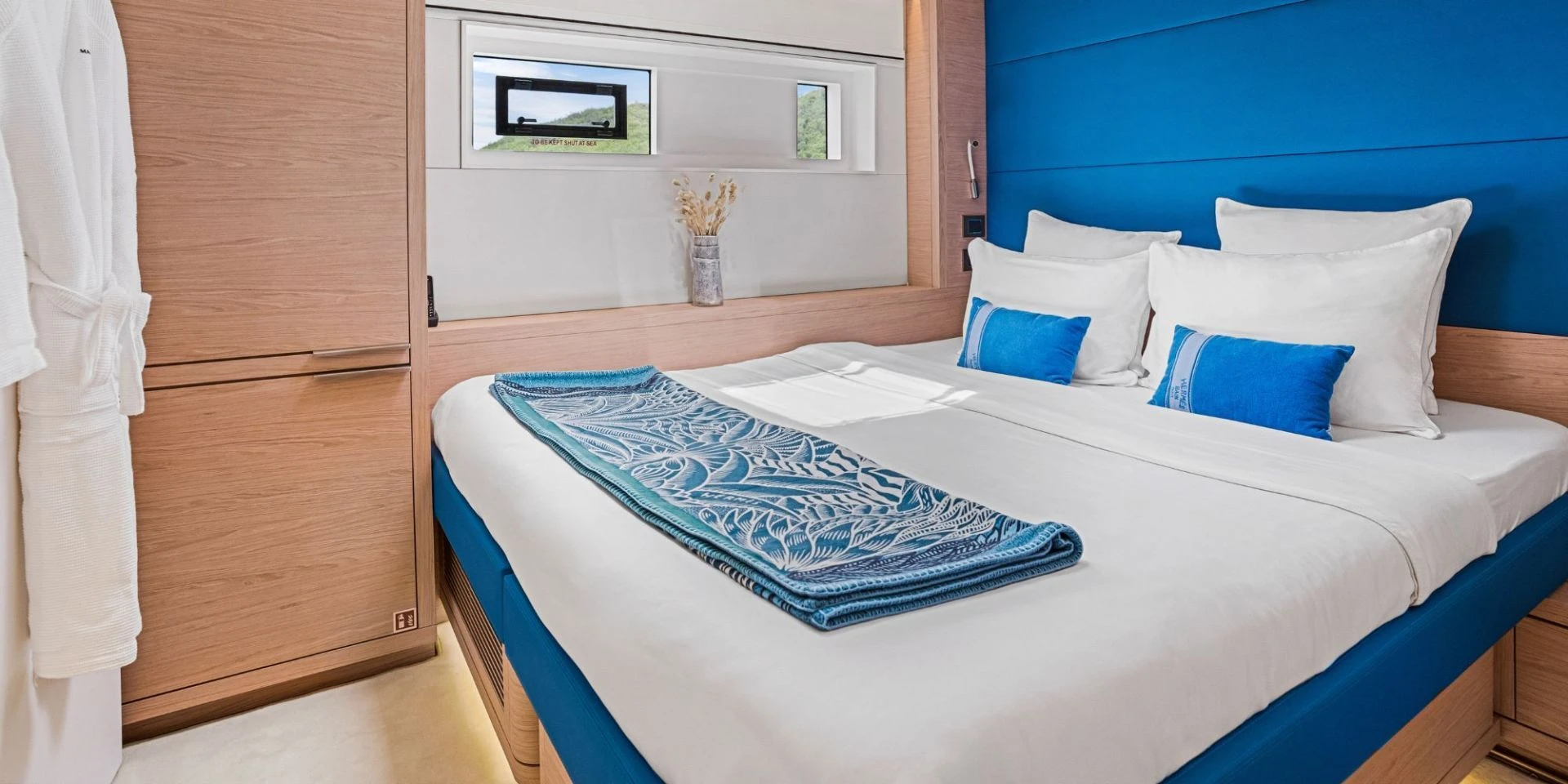 Lagoon Seventy 7 MANE ET NOCTE – double cabin