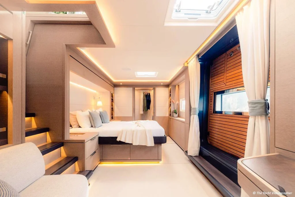 Lagoon Seventy 7 REVA NUI – master cabin