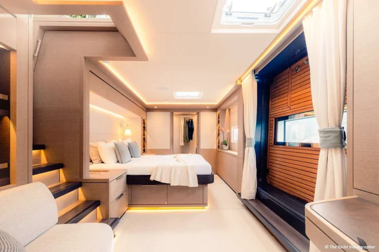 Lagoon Seventy 7 REVA NUI – master cabin