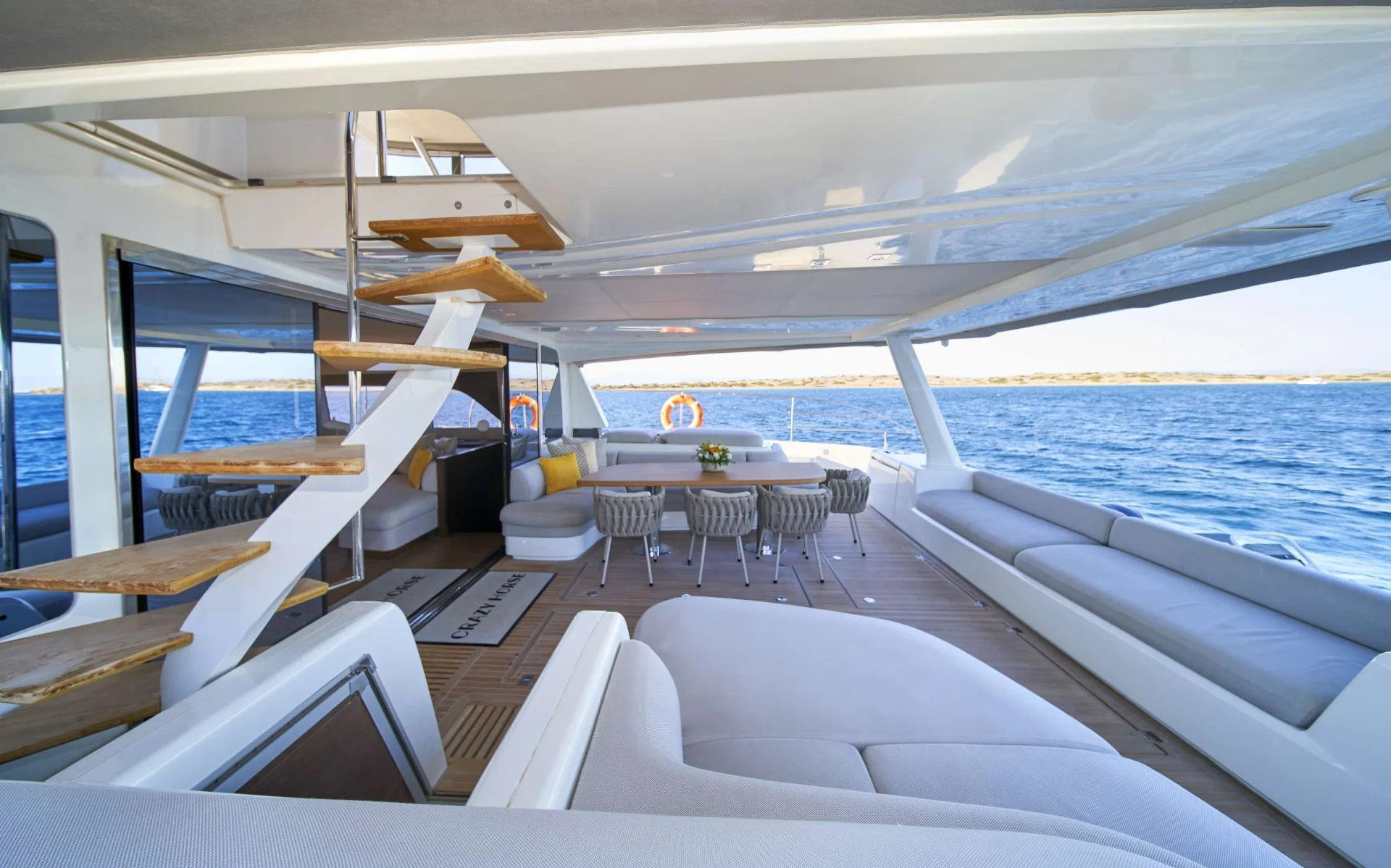 Lagoon Seventy 8 CRAZY HORSE – Aft deck and flybridge stairs