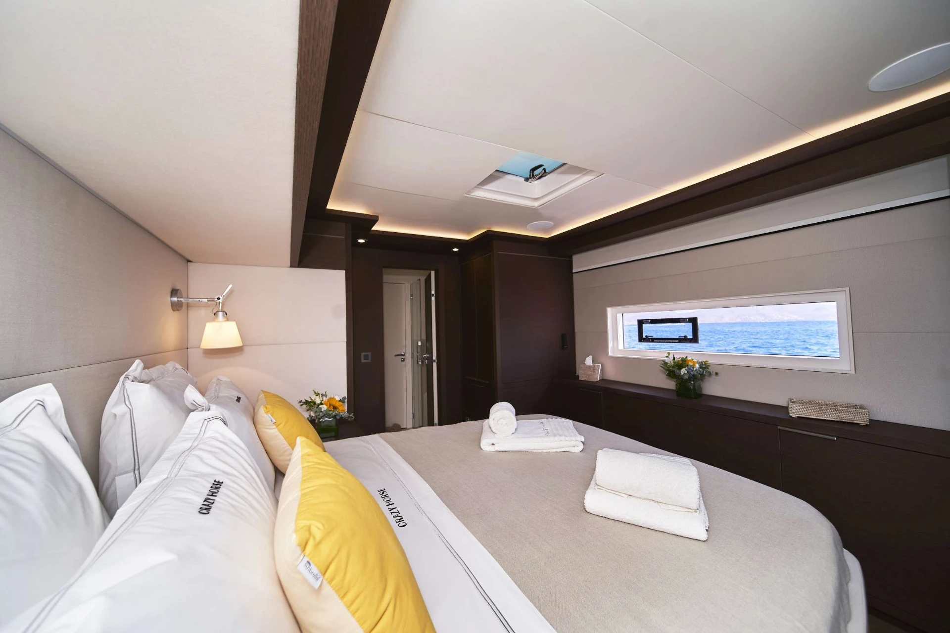 Lagoon Seventy 8 CRAZY HORSE – Double cabin