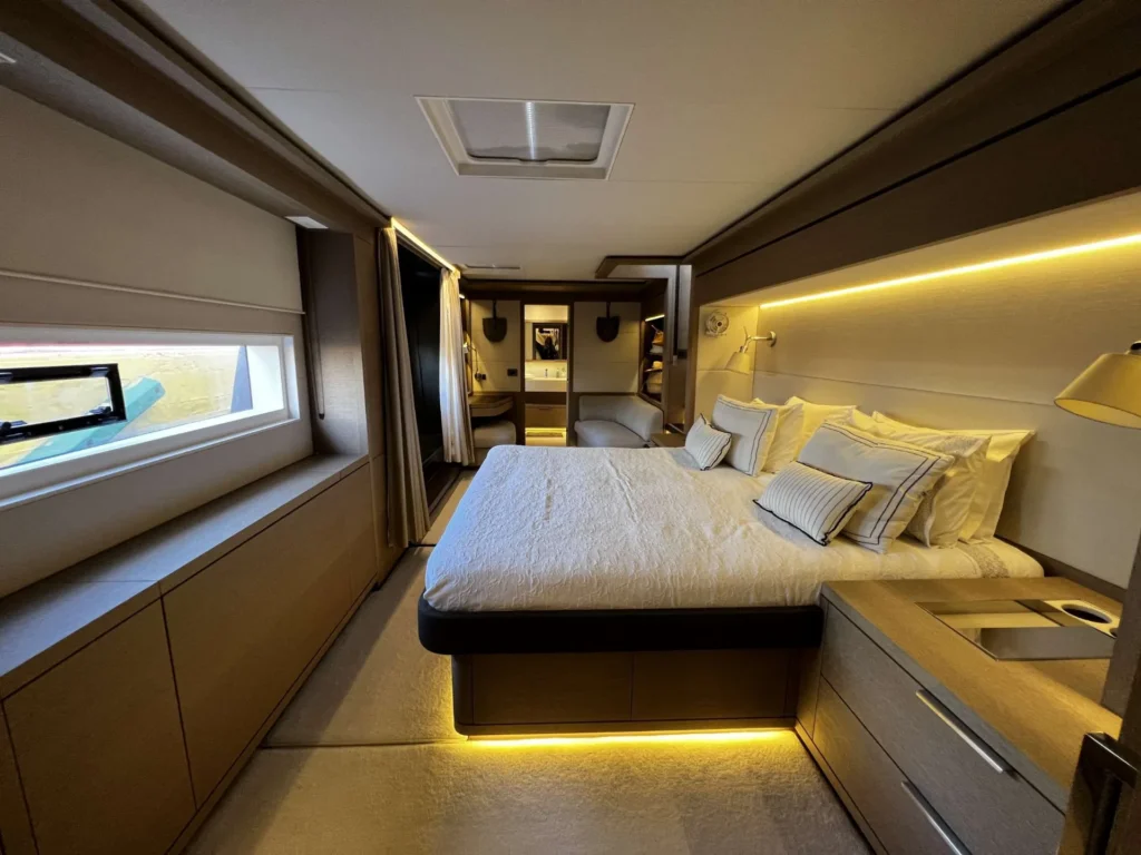 Lagoon Seventy 8 JUST MARIE II – Master cabin