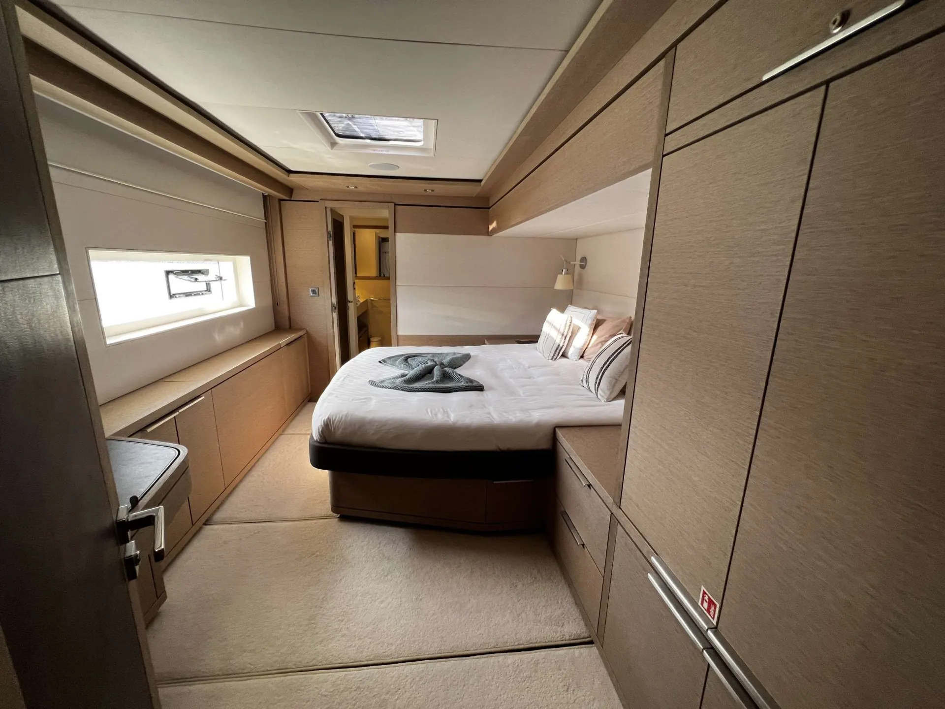 Lagoon Seventy 8 JUST MARIE II – Cabin detail