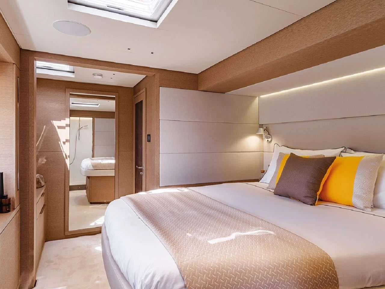 Lagoon Sixty 5 REVE BLEU – master suite