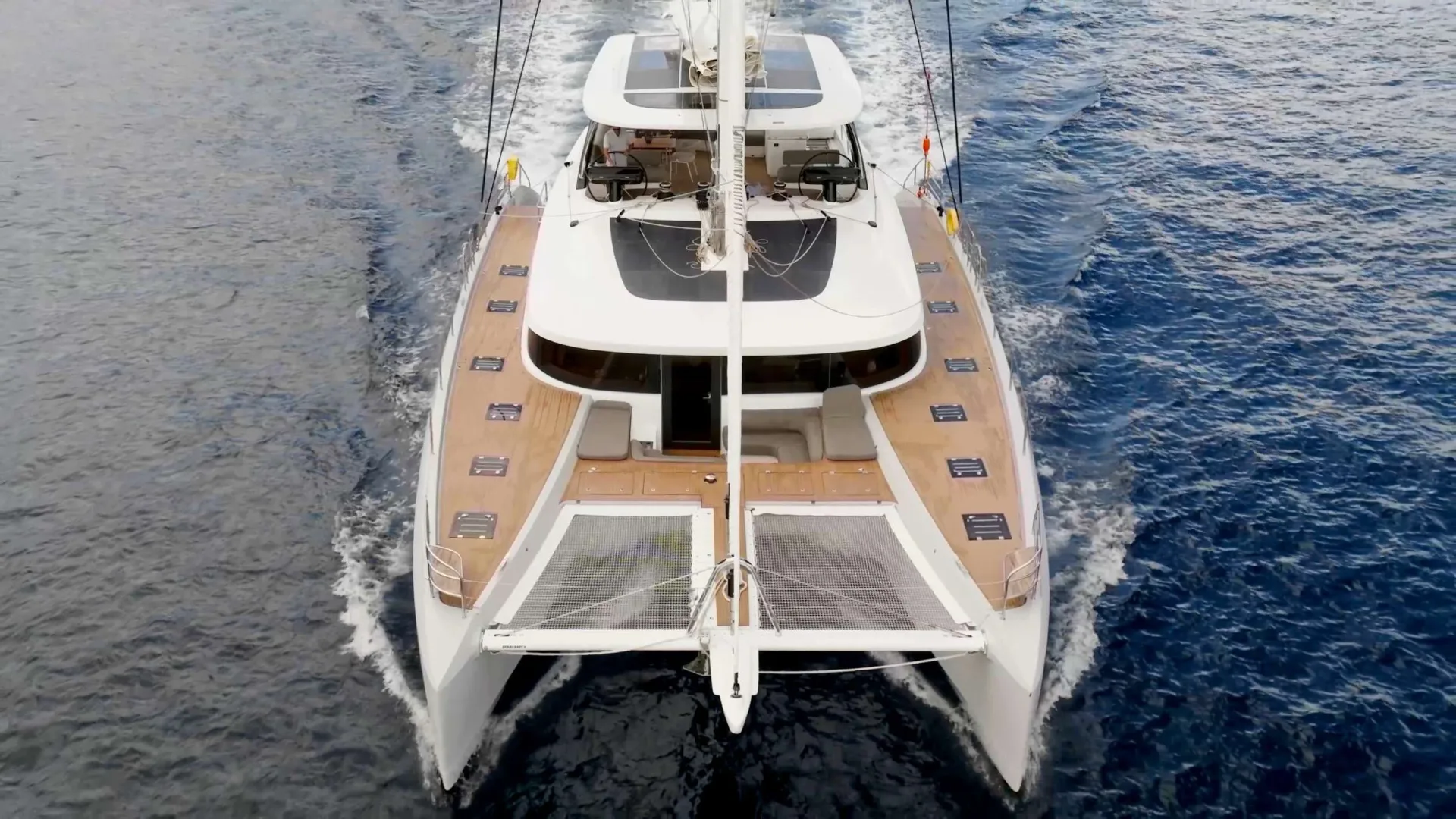 Lagoon Sixty 5 TRIWING ENDOR – aerial stern view