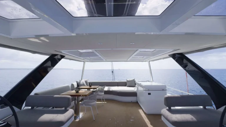 Lagoon Sixty 5 TRIWING ENDOR – flybridge
