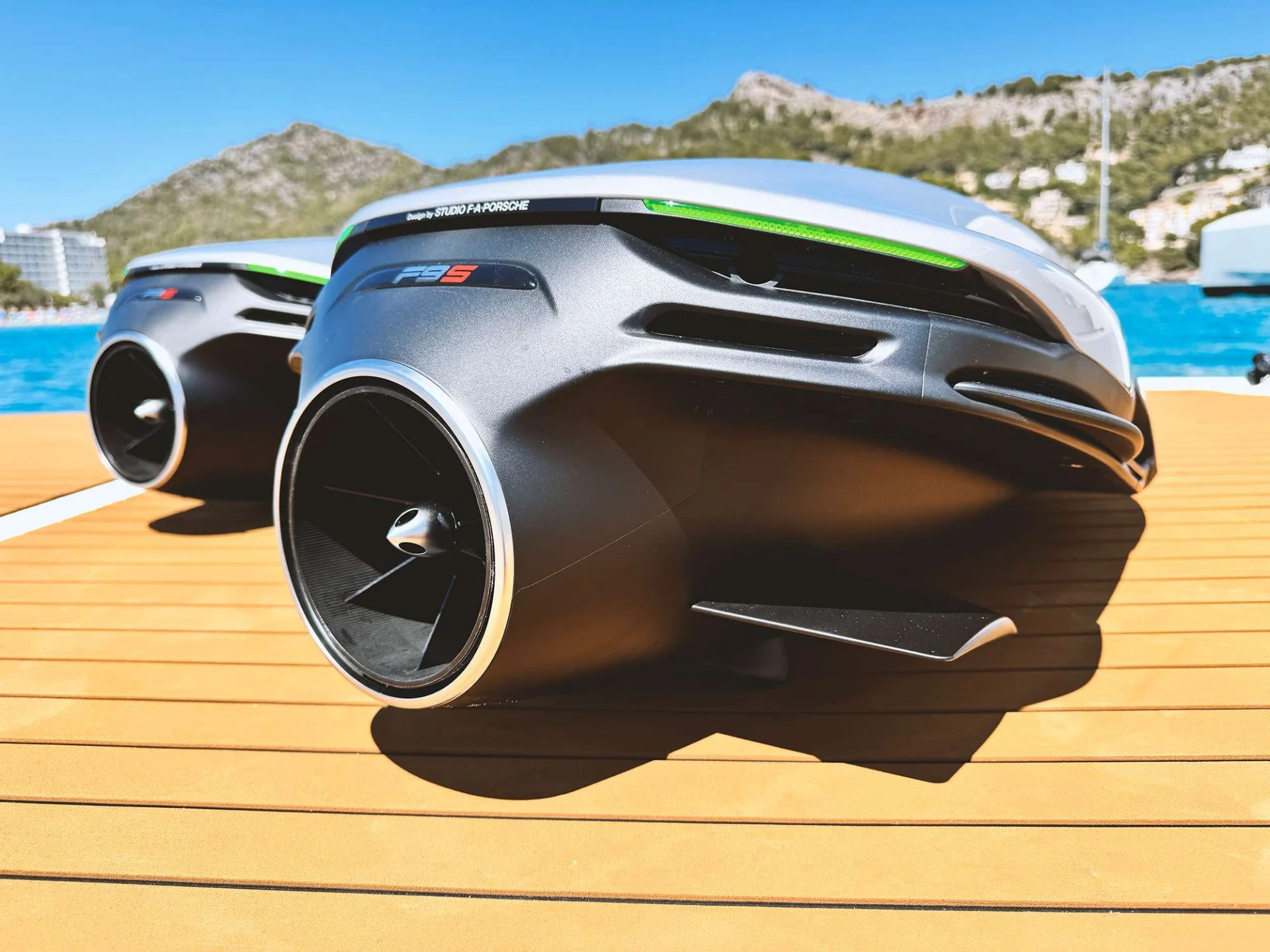 Lagoon Sixty 5 TRIWING ENDOR – Porsche Seabobs