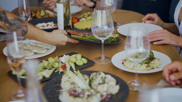 Lagoon Sixty 5 TRIWING ENDOR – seafood platter by the chef