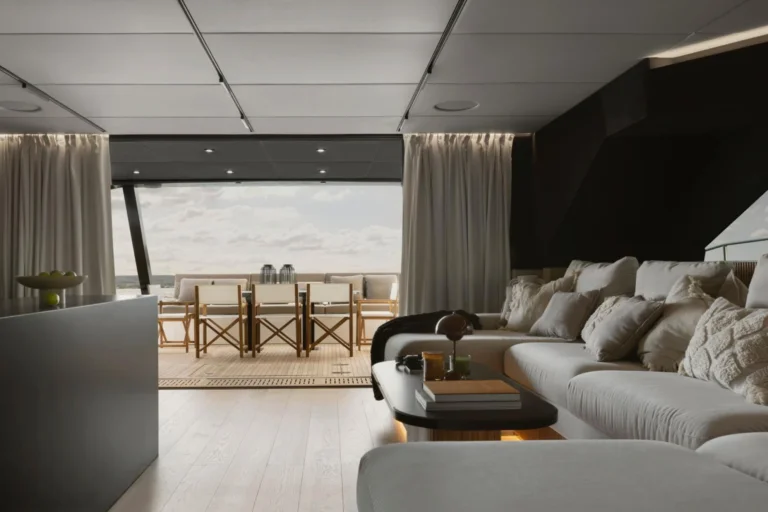 Moon 60 MOONLIGHT – Saloon looking aft