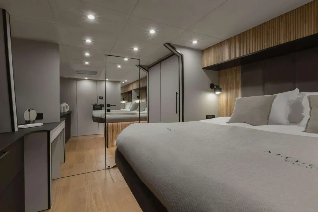 Moon 60 MOONLIGHT – Master cabin