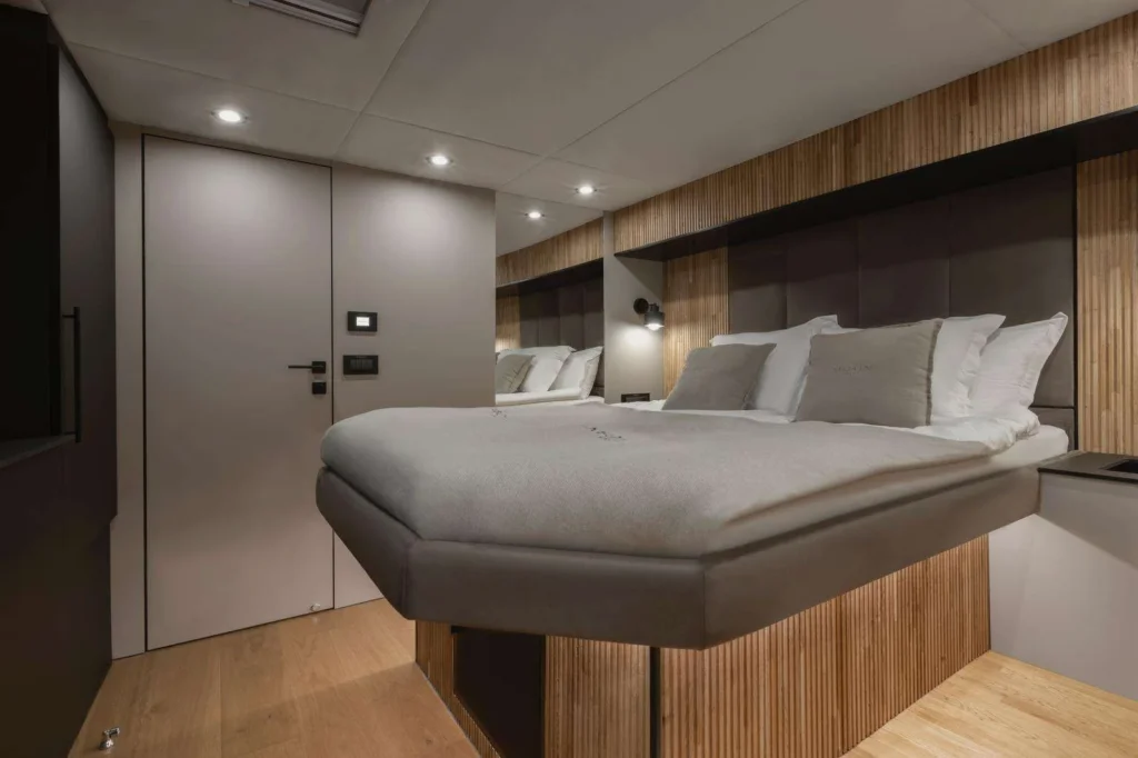 Moon 60 MOONLIGHT – Double cabin