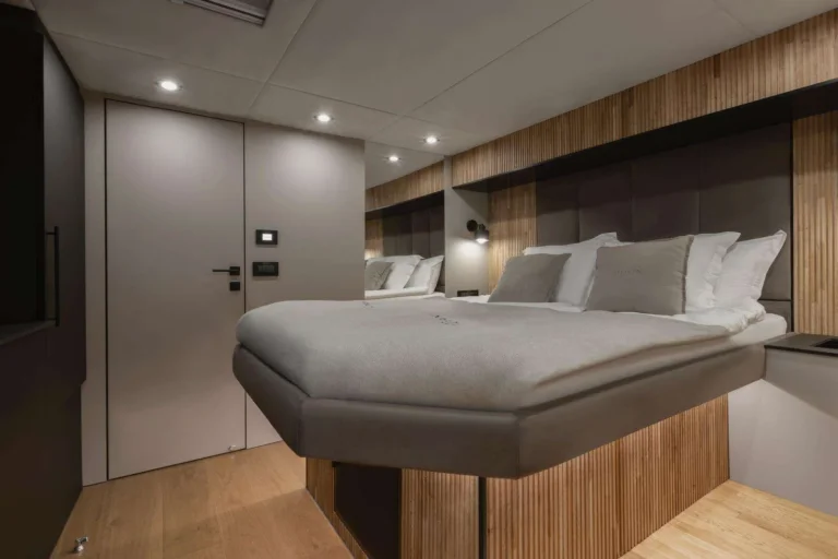 Moon 60 MOONLIGHT – Double cabin