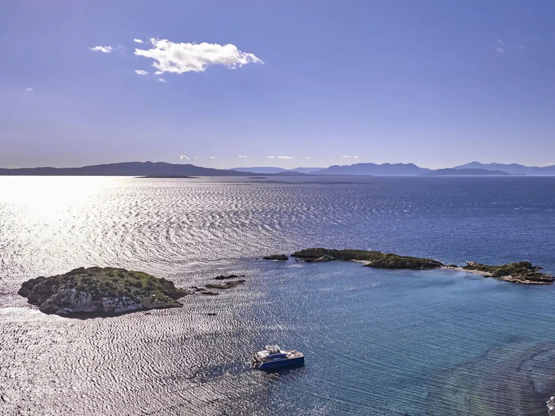 Power 67 MAJESTY OF GREECE – Cruising in Greek waters