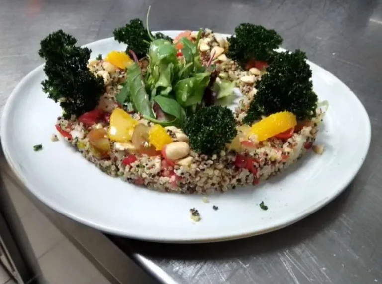 Power 67 MAJESTY OF GREECE – Quinoa salad