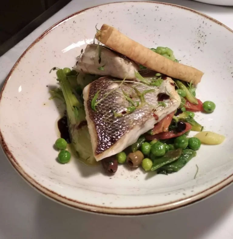 Power 67 MAJESTY OF GREECE – Fish fillet with spring vegetables