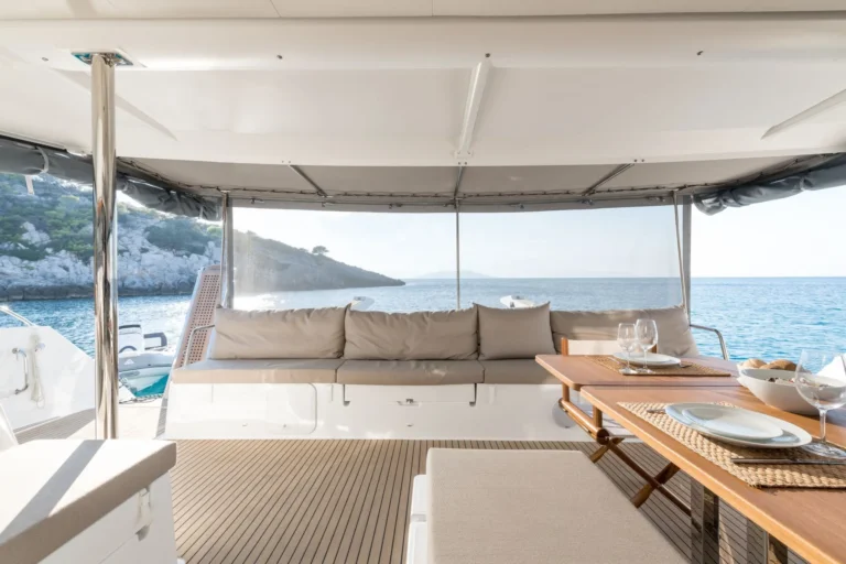 Saba 50 PI 2 – Aft deck looking out to sea