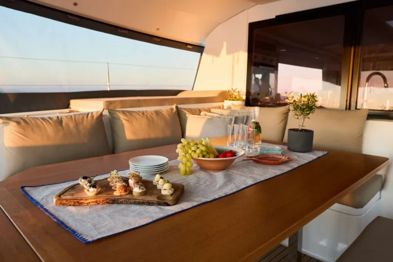 Saba 50 PI 2 – Aft deck welcome set-up