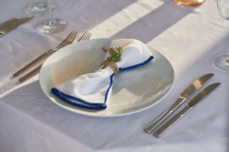 Saba 50 PI 2 – Table setting