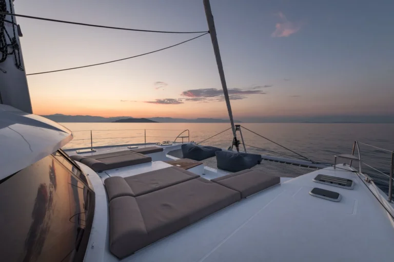 Saba 50 PI 2 – Foredeck lounge at sunset