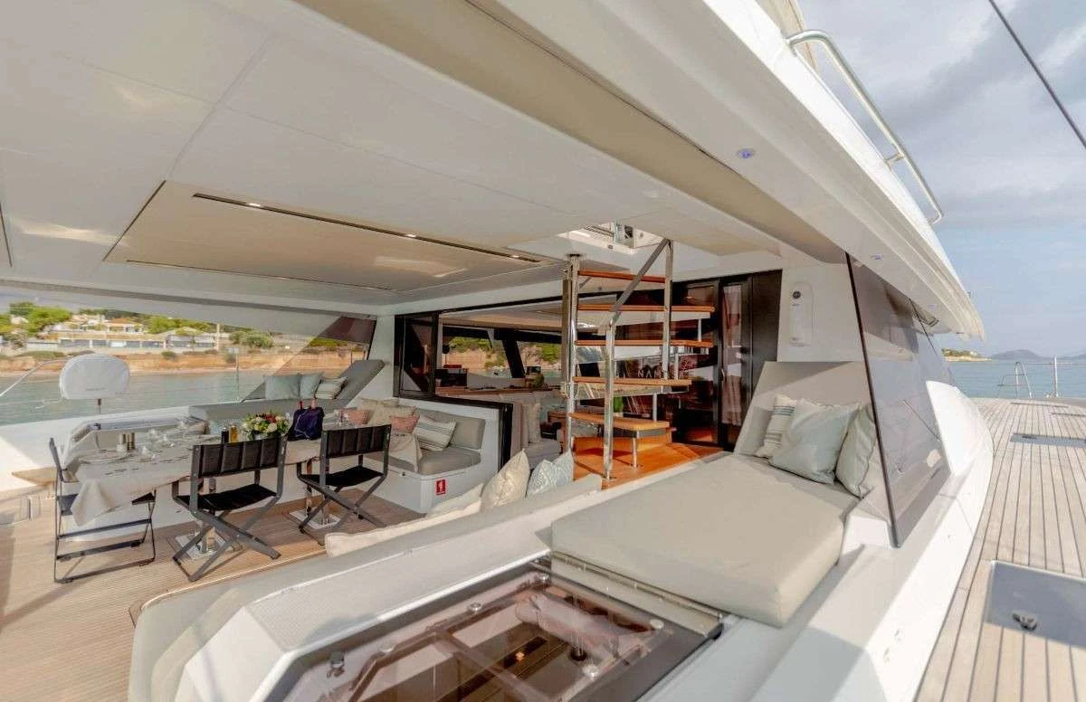 Fountaine Pajot Samana 59 ALLURE – Aft deck