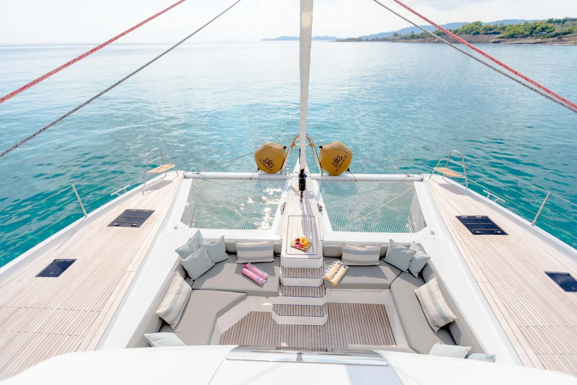 Fountaine Pajot Samana 59 ALLURE – Foredeck