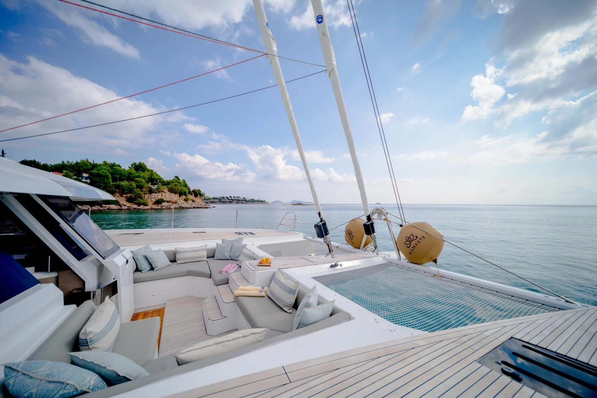 Fountaine Pajot Samana 59 ALLURE – Foredeck lounge