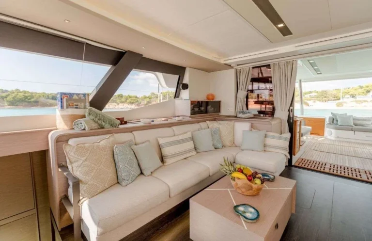 Fountaine Pajot Samana 59 ALLURE – Saloon lounge