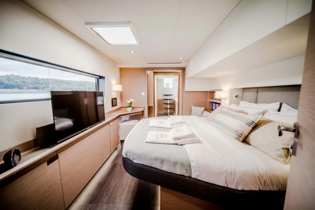 Fountaine Pajot Samana 59 ALLURE – Master cabin