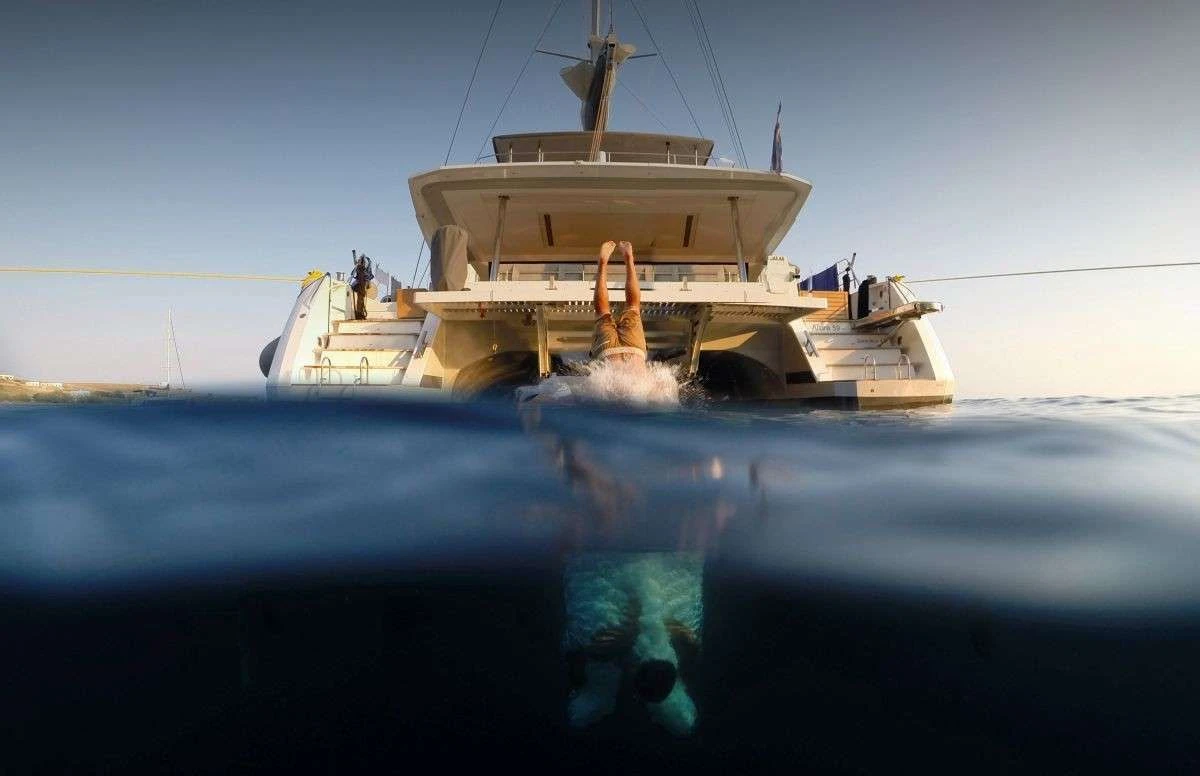 Fountaine Pajot Samana 59 ALLURE – Swimming by the yacht