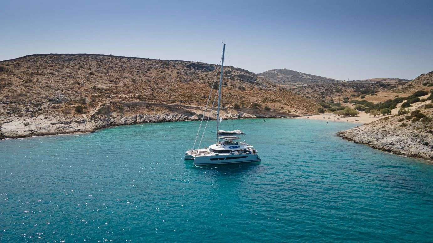 Fountaine Pajot Samana 59 ALLURE – Anchored in a bay