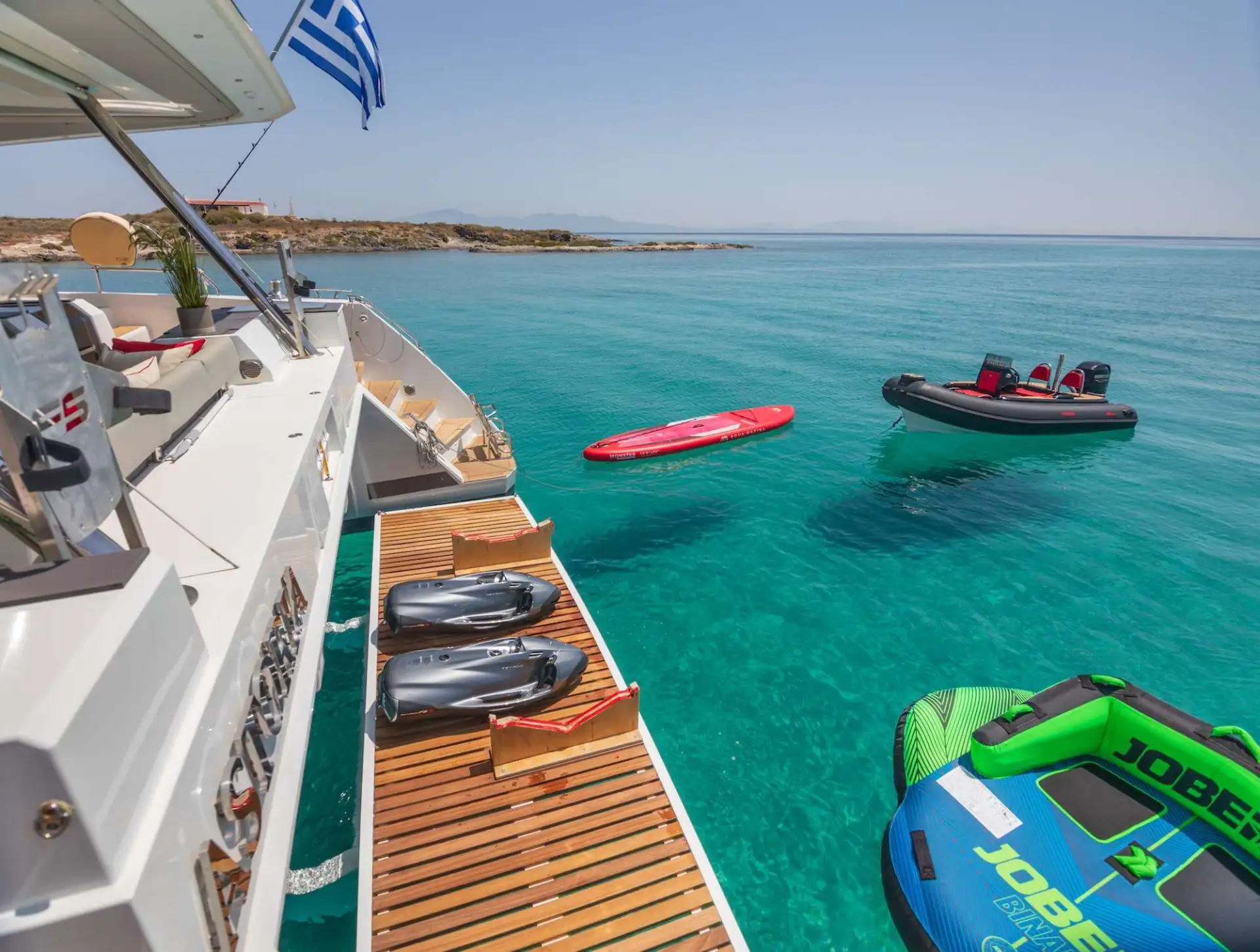 Samana 59 ASTORIA – Swim platform and water toys