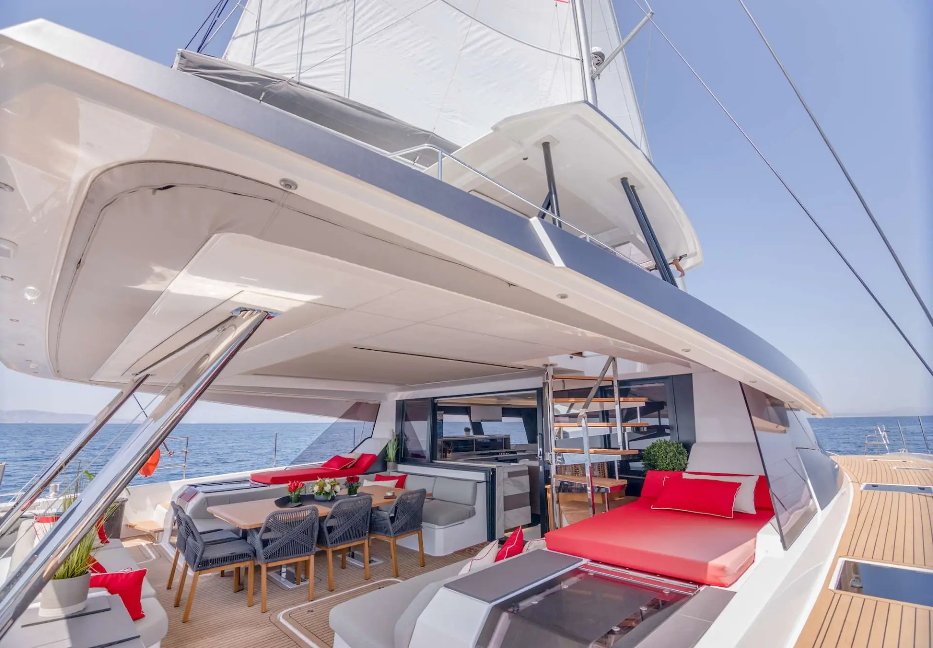 Samana 59 ASTORIA – Aft deck overview