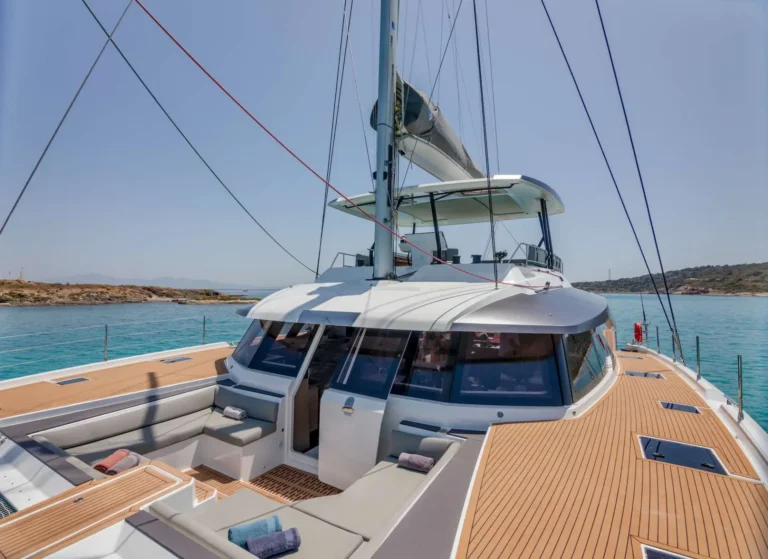 Samana 59 ASTORIA – Foredeck lounge