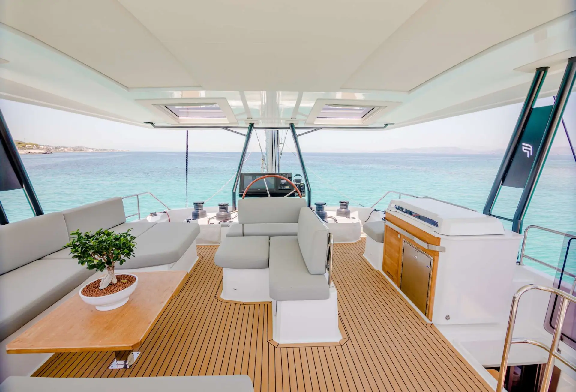 Samana 59 ASTORIA – Flybridge lounge