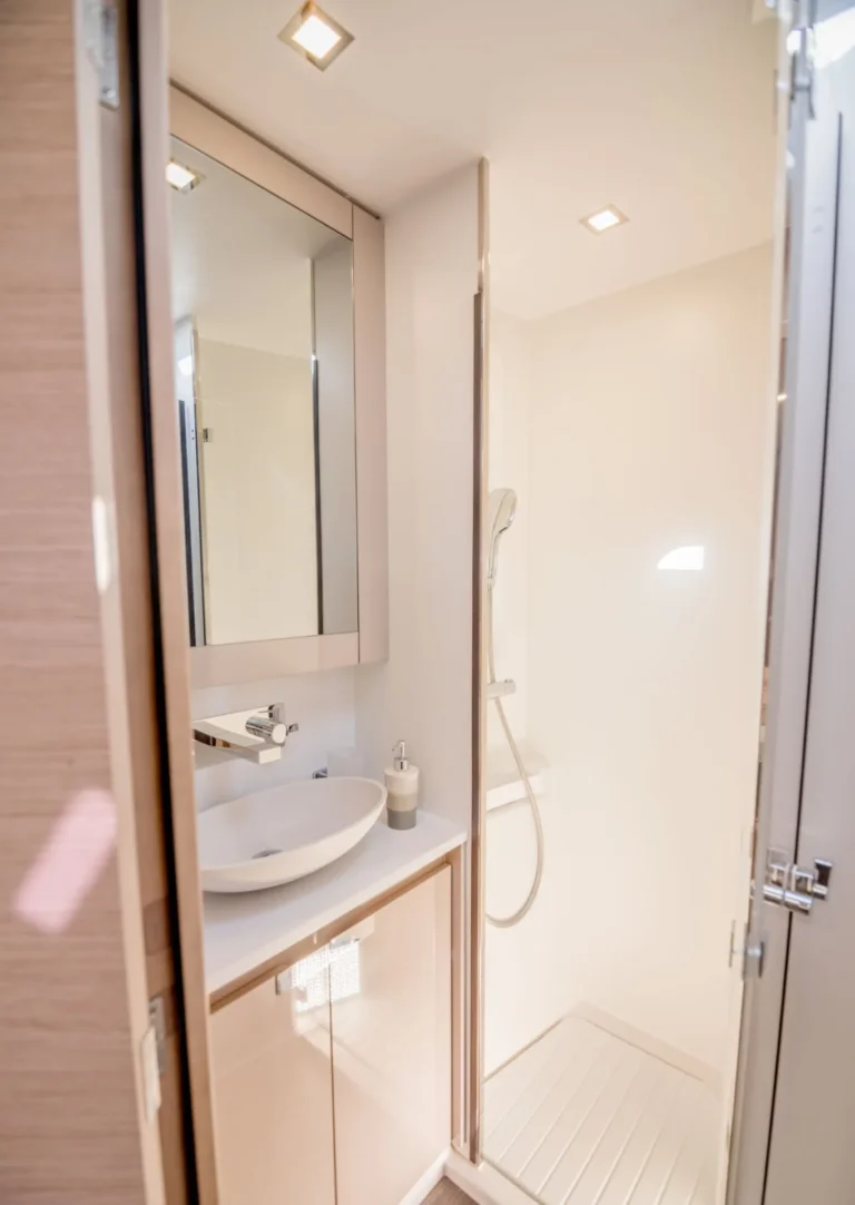 Samana 59 ASTORIA – Guest bathroom