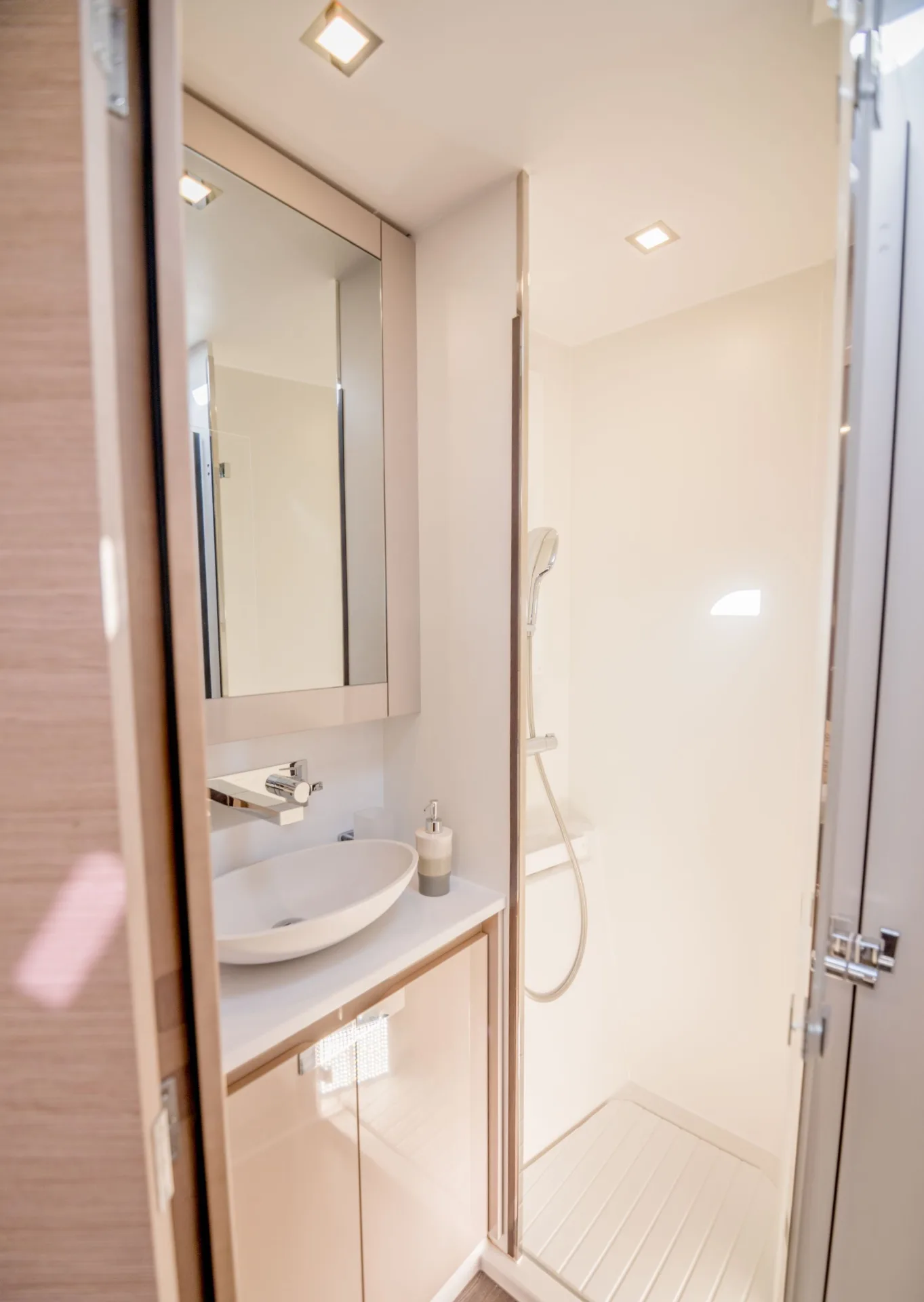 Samana 59 ASTORIA – Guest bathroom