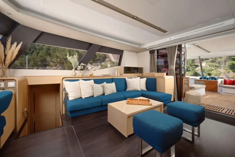 FP Samana 59 NIKA ONE – saloon lounge
