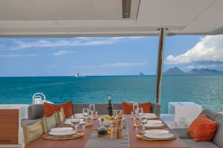 Fountaine Pajot Samana 59 OKINAWA – Aft deck view