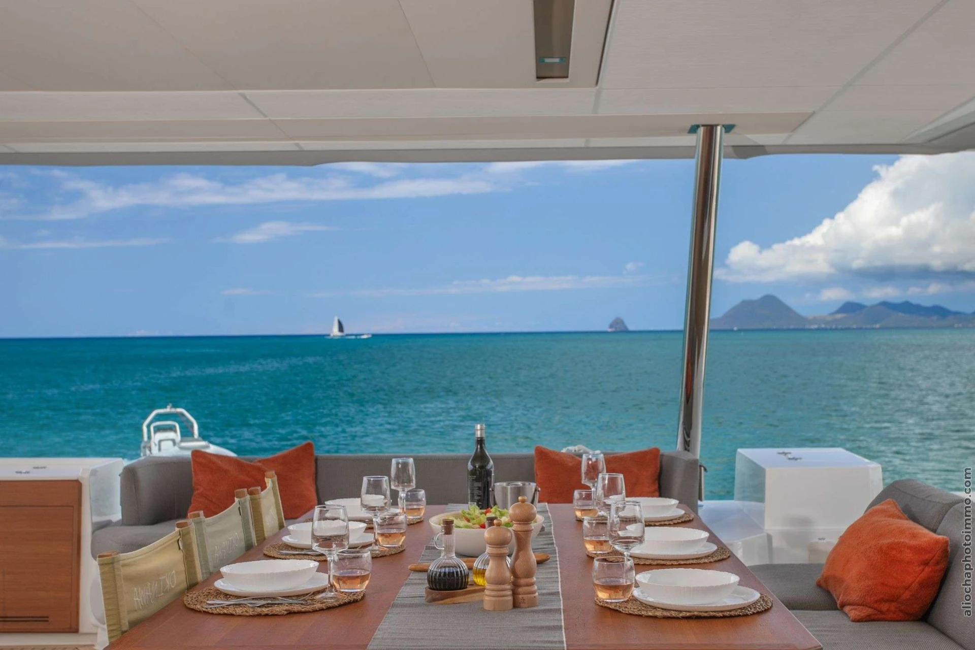 Fountaine Pajot Samana 59 OKINAWA – Aft deck view