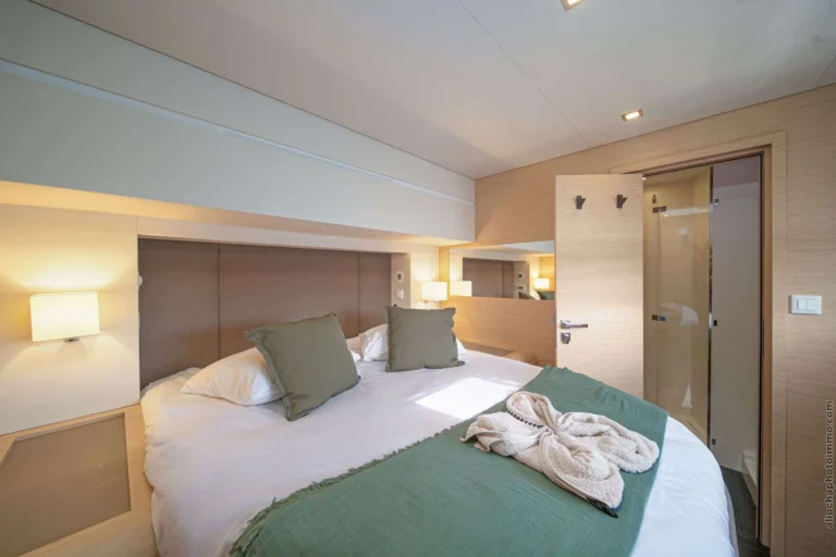 Fountaine Pajot Samana 59 OKINAWA – Queen cabin