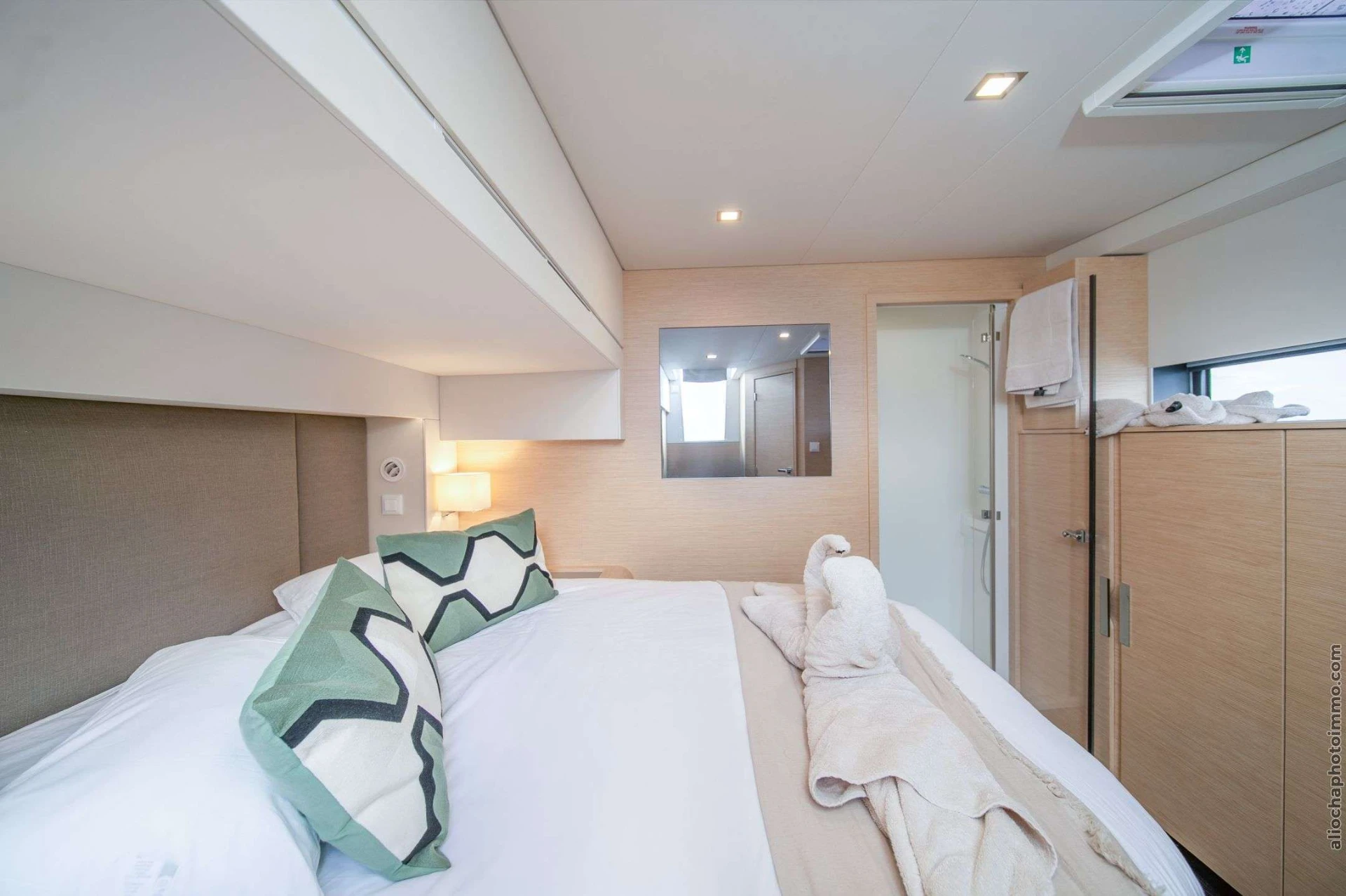 Fountaine Pajot Samana 59 OKINAWA – Guest cabin