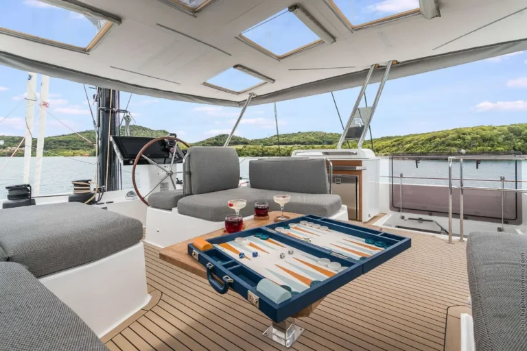 Fountaine Pajot Samana 59 OKINAWA – Flybridge
