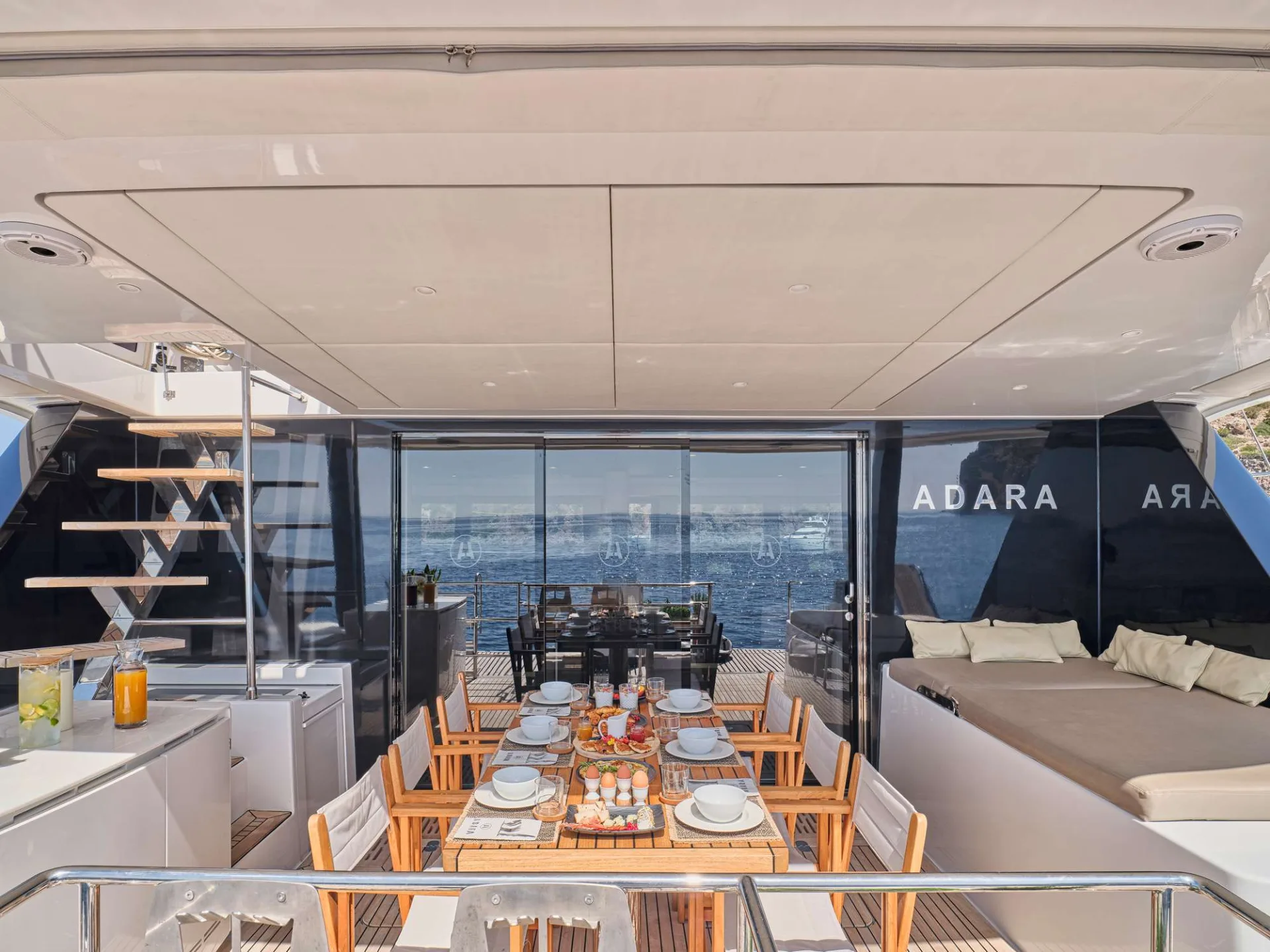 Sunreef 50 ADARA – Aft deck