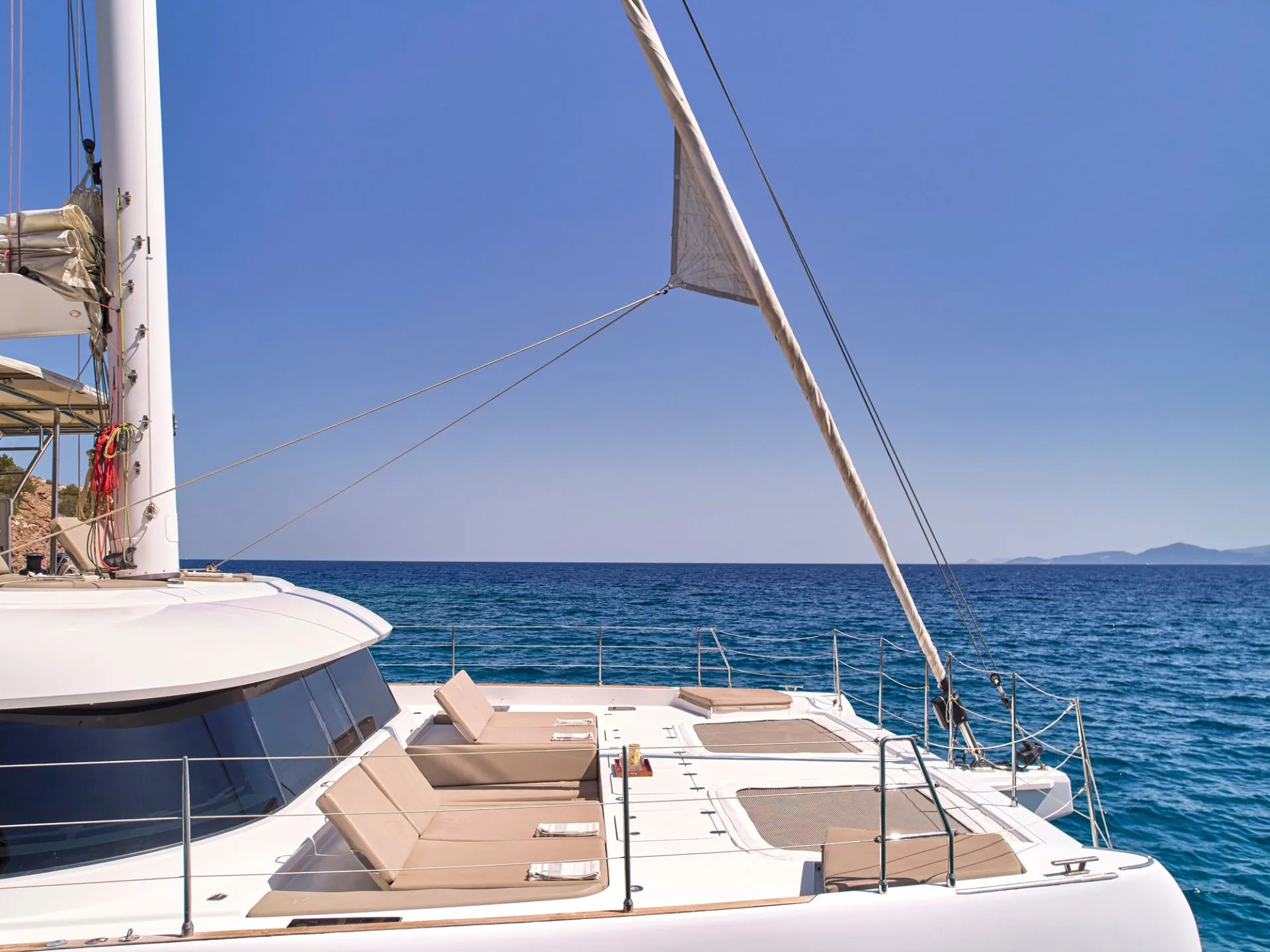 Sunreef 50 ADARA – Foredeck lounge