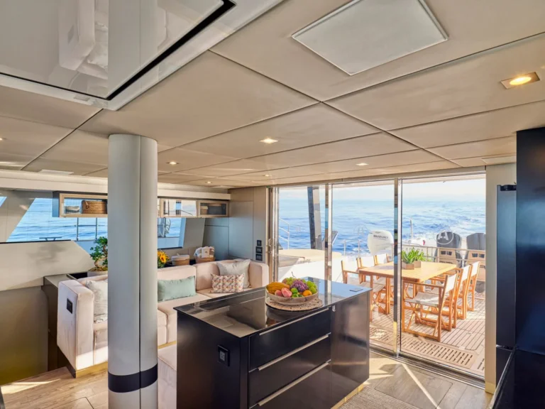 Sunreef 50 ADARA – Saloon and galley